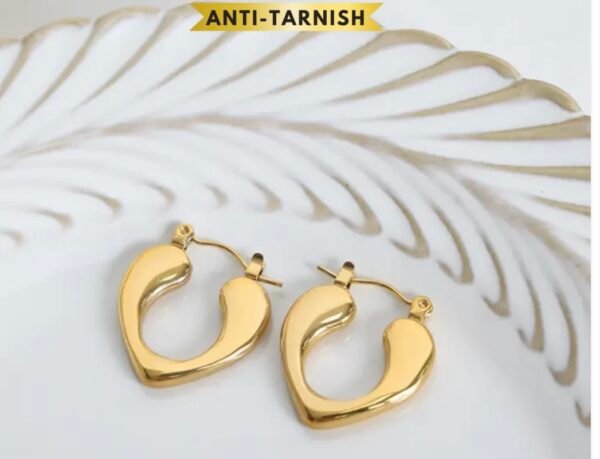 HEART-SHAPED EARRINGS 18K GOLD-PLATED EARRINGS - Image 3